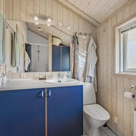 בית נופש 2 Bedroom Cozy In Martofte