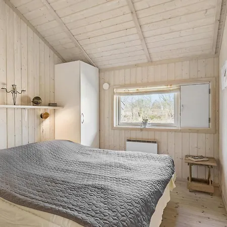 בית נופש 2 Bedroom Cozy In Martofte